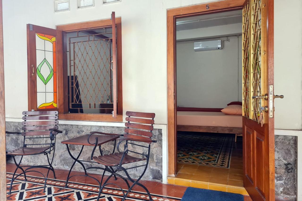 Omah Pitoe Yogya Homestay Γιογκιακάρτα Εξωτερικό φωτογραφία