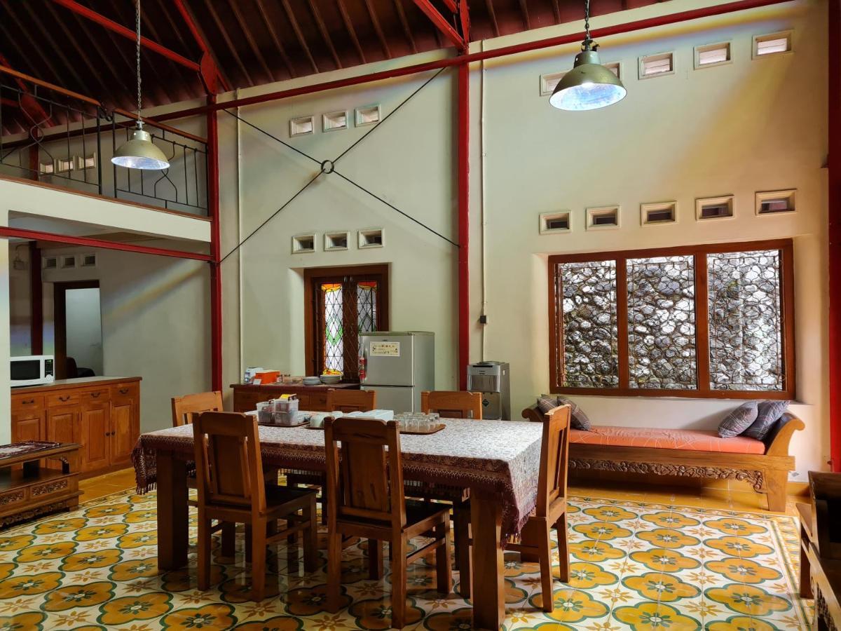 Omah Pitoe Yogya Homestay Γιογκιακάρτα Εξωτερικό φωτογραφία