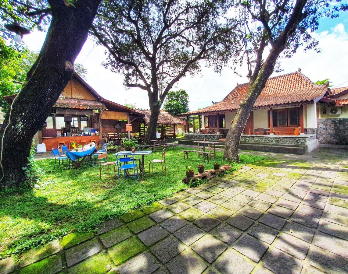 Omah Pitoe Yogya Homestay Γιογκιακάρτα Εξωτερικό φωτογραφία