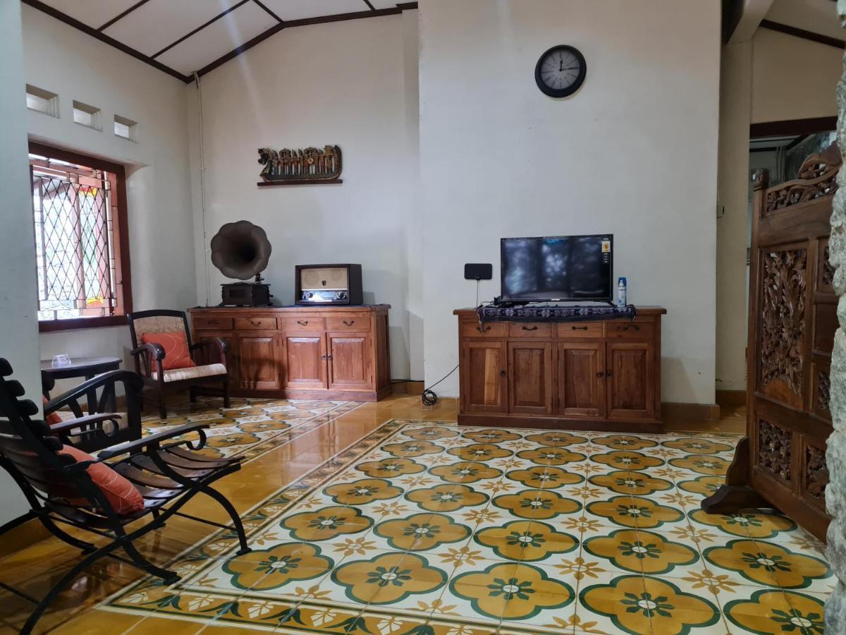 Omah Pitoe Yogya Homestay Γιογκιακάρτα Εξωτερικό φωτογραφία