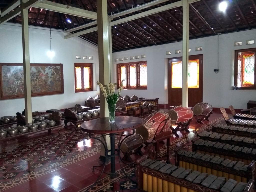 Omah Pitoe Yogya Homestay Γιογκιακάρτα Εξωτερικό φωτογραφία