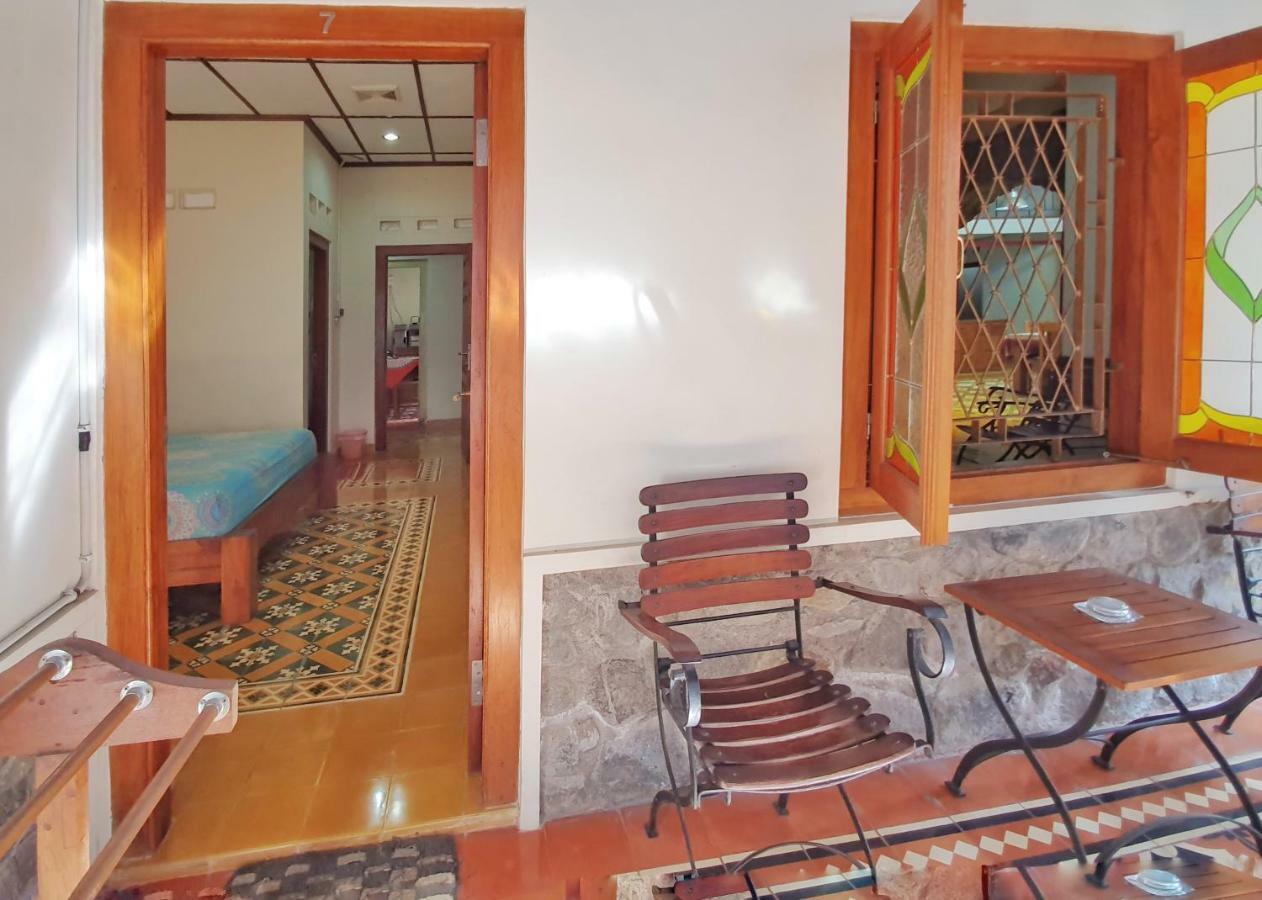 Omah Pitoe Yogya Homestay Γιογκιακάρτα Εξωτερικό φωτογραφία