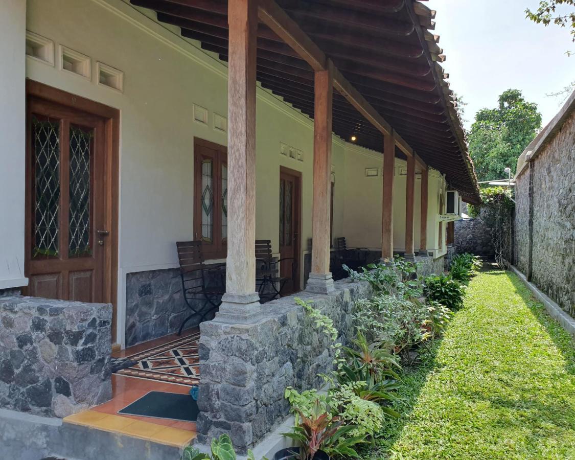 Omah Pitoe Yogya Homestay Γιογκιακάρτα Εξωτερικό φωτογραφία
